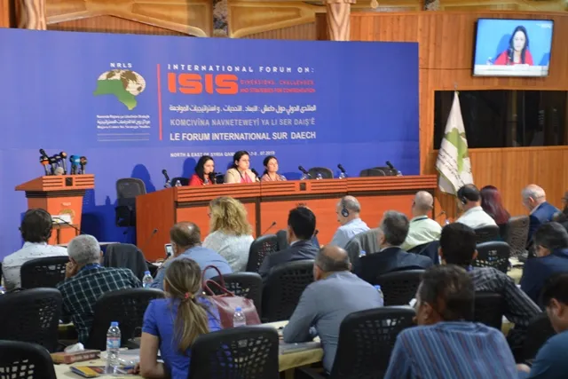 Fourth Session of International Forum: Women formed their own identity