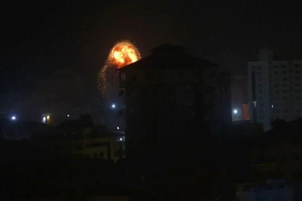 Israeli army shelling Gaza in response to rocket fire