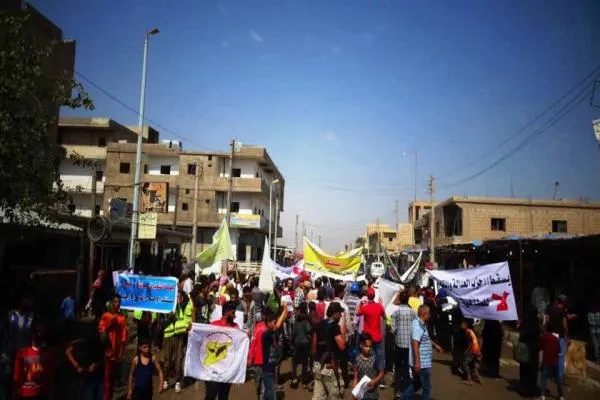 Deir –ez-Zor demonstrates against Turkish threats
