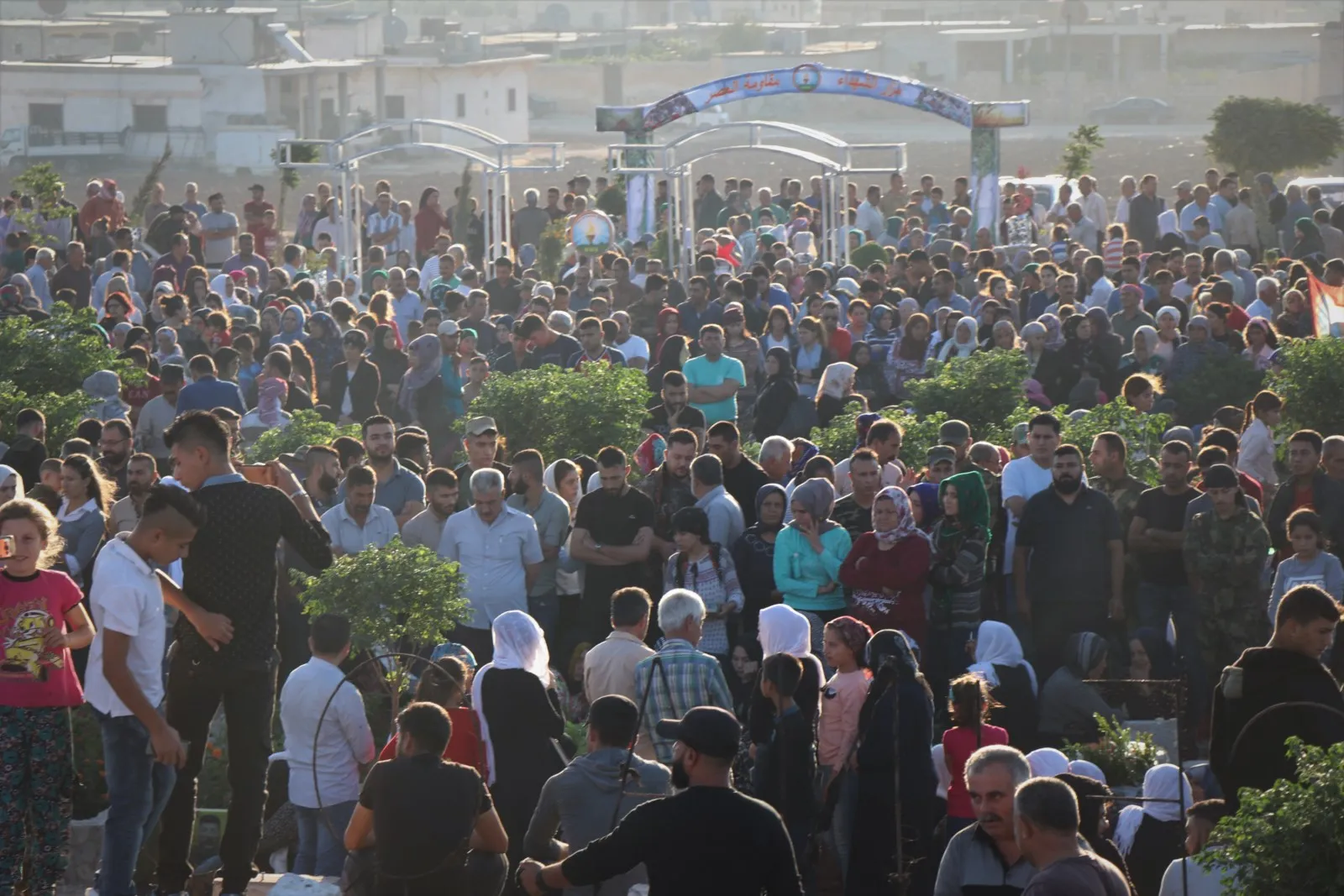 People of N, E Syria visit martyrs' shrines, appreciation their sacrifices 
