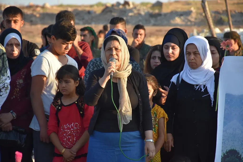 People of N, E Syria visit martyrs' shrines, appreciation their sacrifices 