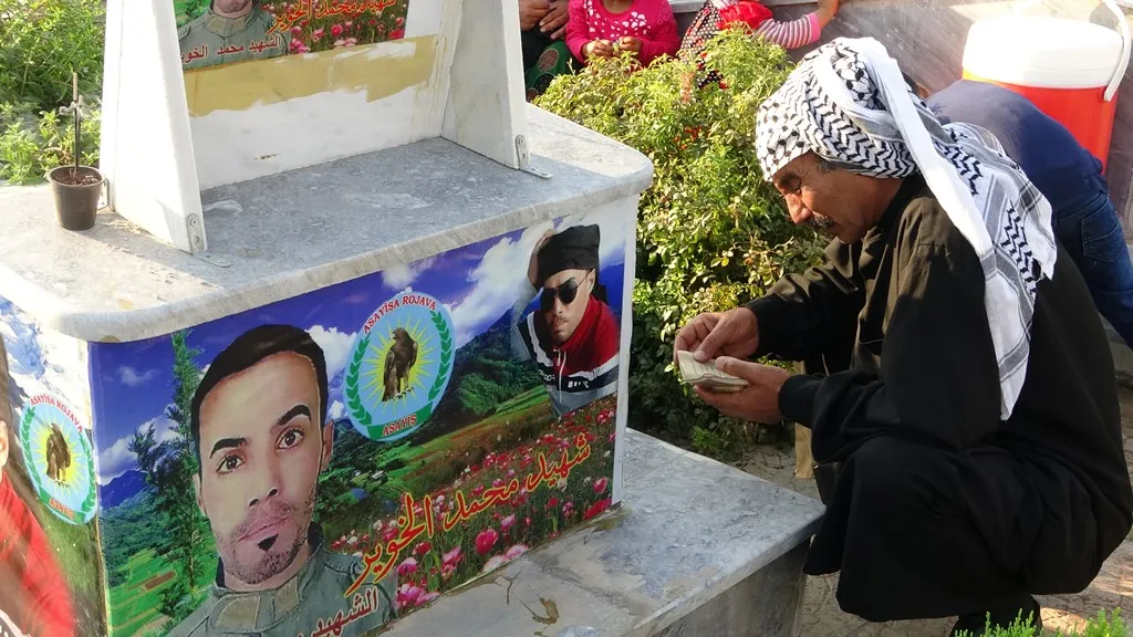 People of N, E Syria visit martyrs' shrines, appreciation their sacrifices 