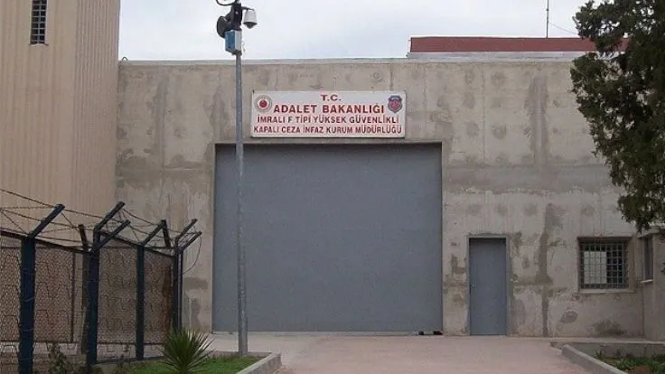 Families of Imrali detainees visit the Public Prosecution to meet their families