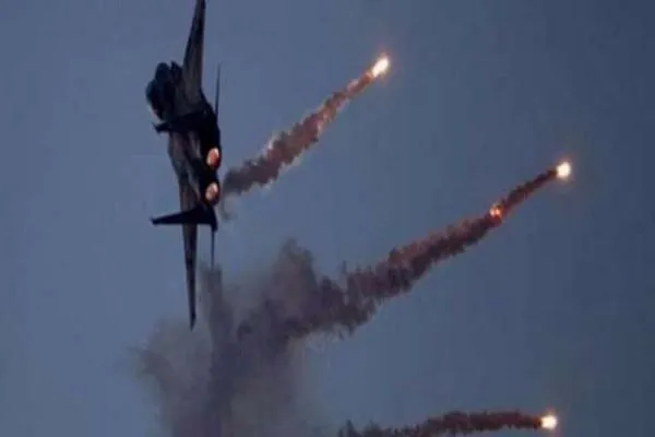 SOHR: 5 people killed in bombing targeted Damascus