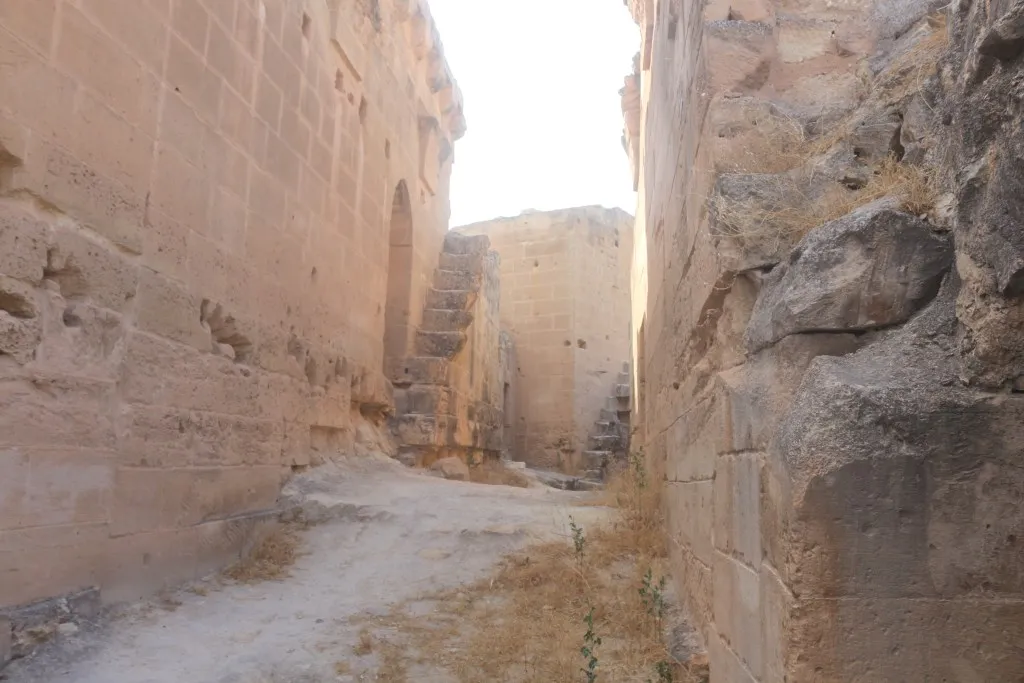 Discover the antiquities of Manbij's Hierapolis city…