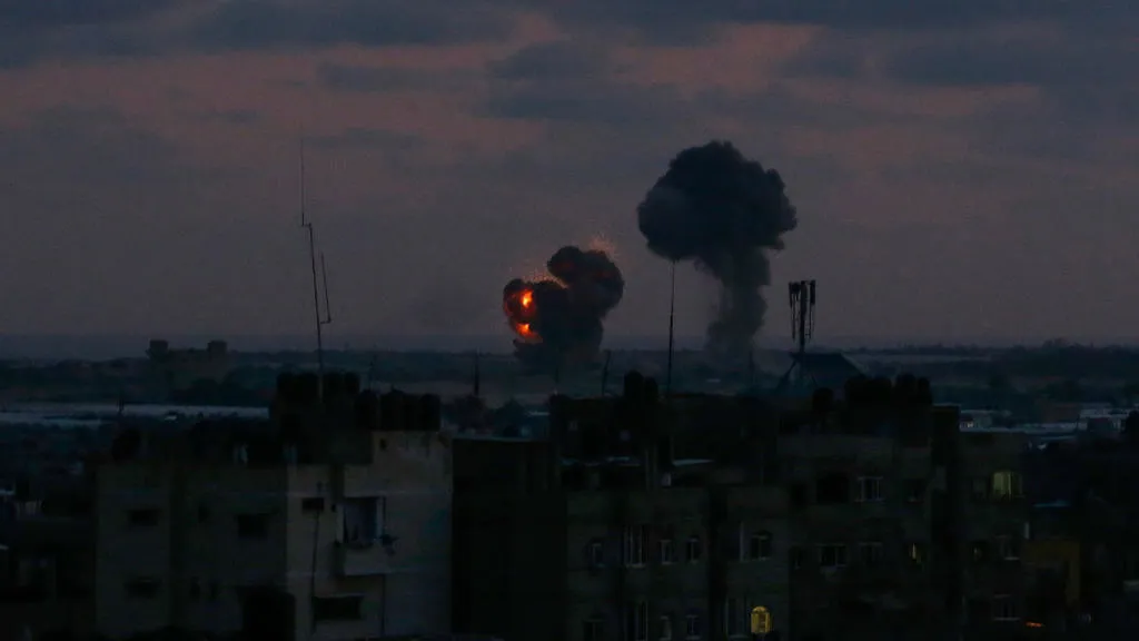 The Israeli army shells Gaza after firing rockets from Gaza Strip