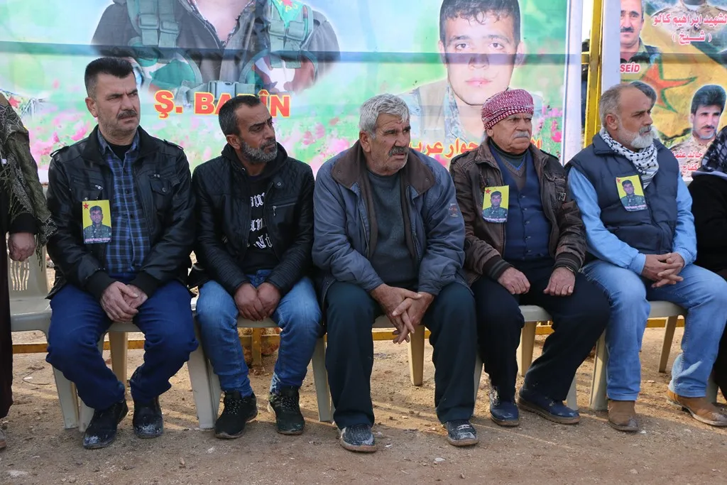   Aleppo population bide Farwell martyr, Walid to his final resting place