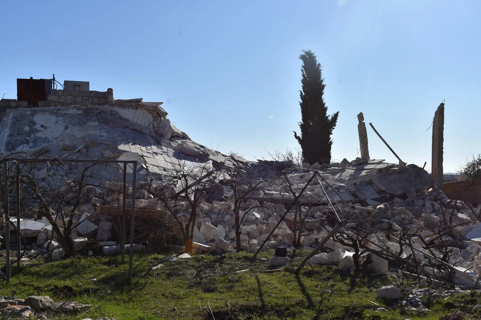 Afrin people denounce Aqiba massacre, saying we will not give up our land