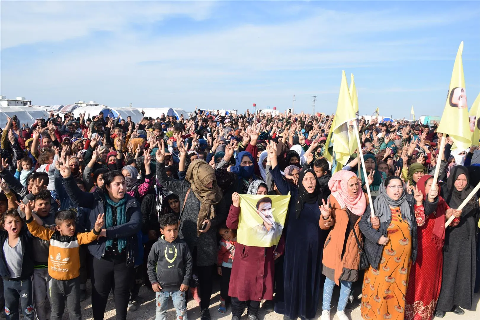 Thousands condemn island of Emalli fire at Washokani camp