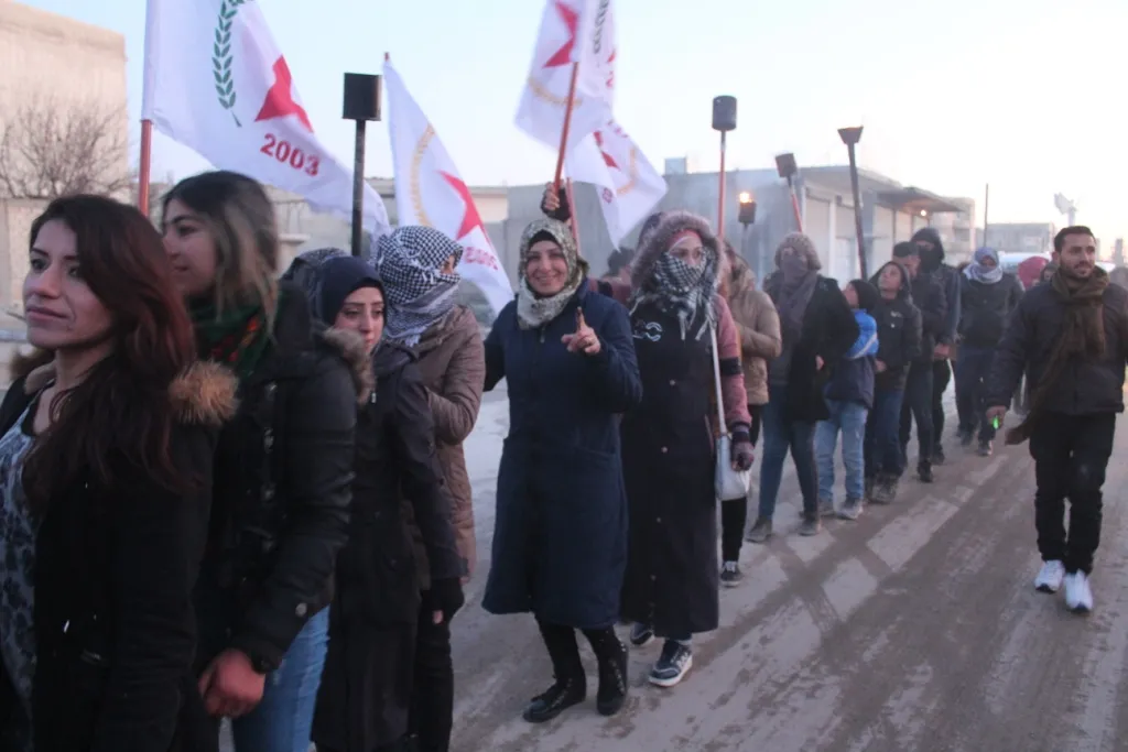 Youth denounced in night march international plot against Ocalan