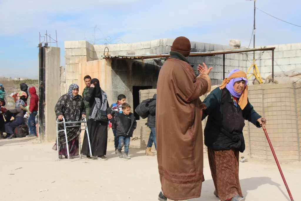 Displaced continue flocking from Idlib to NE Syria