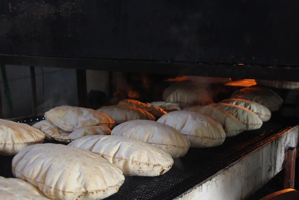 ​​​​​​​Despite attacks, Tel Tamer Oven provides bread for people