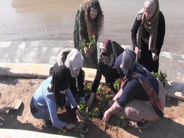 From al-Raqqa .. series of lectures, decoration of streets on Marth 8th