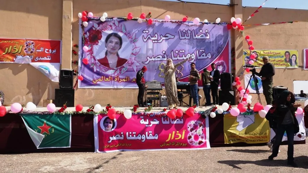 Deir ez-Zour women celebrate march 8th