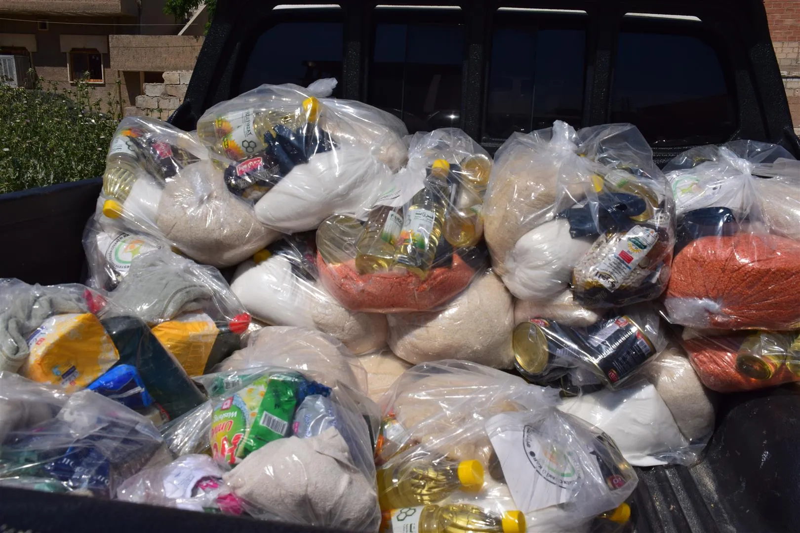 Food rations distributed to Hasakah’s district under quarantine