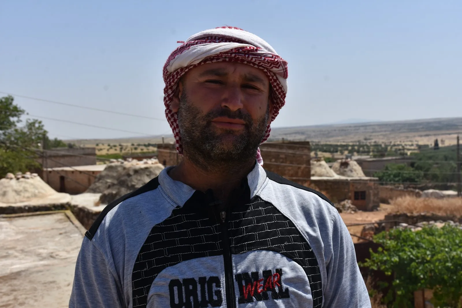 Afrin villagers: Our crops burn in front of our eyes, we can not extinguish it