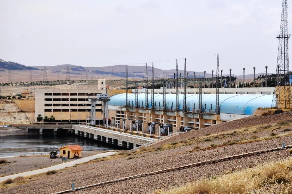 Tishreen Dam: Euphrates river level declines with approaching Summer season