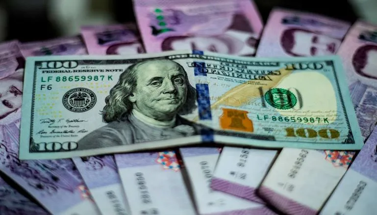 Accelerating rise of dollar against SP