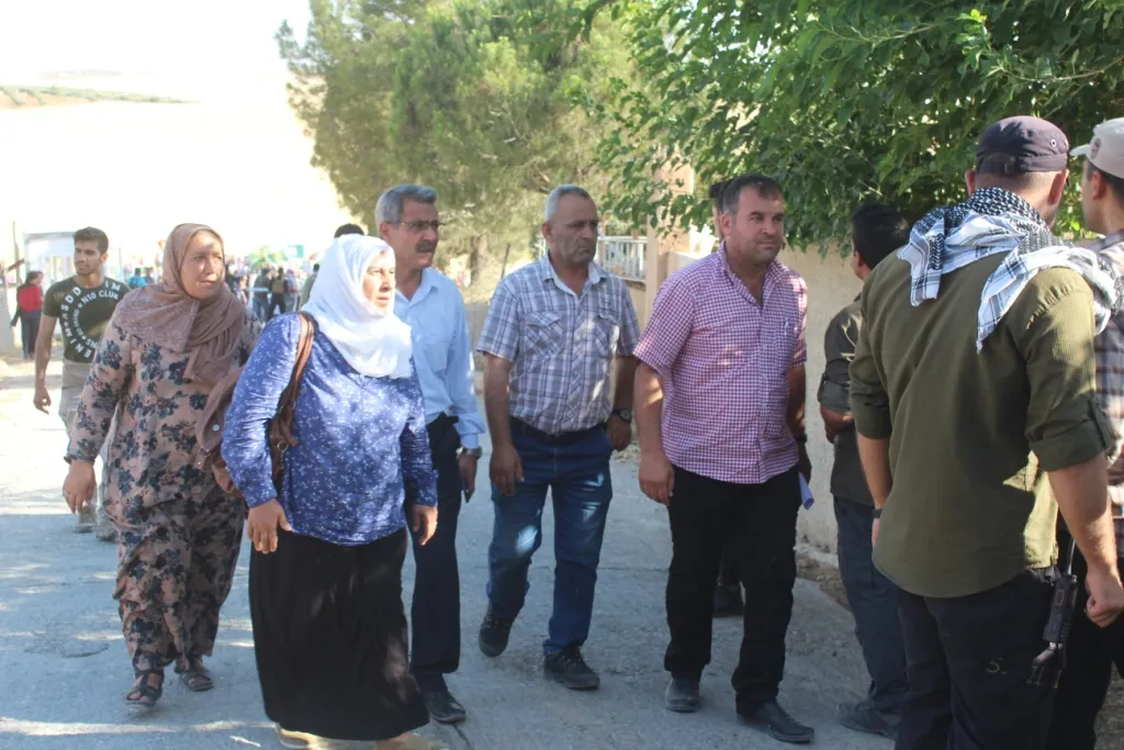 Protest in front of Russian base in Kobani