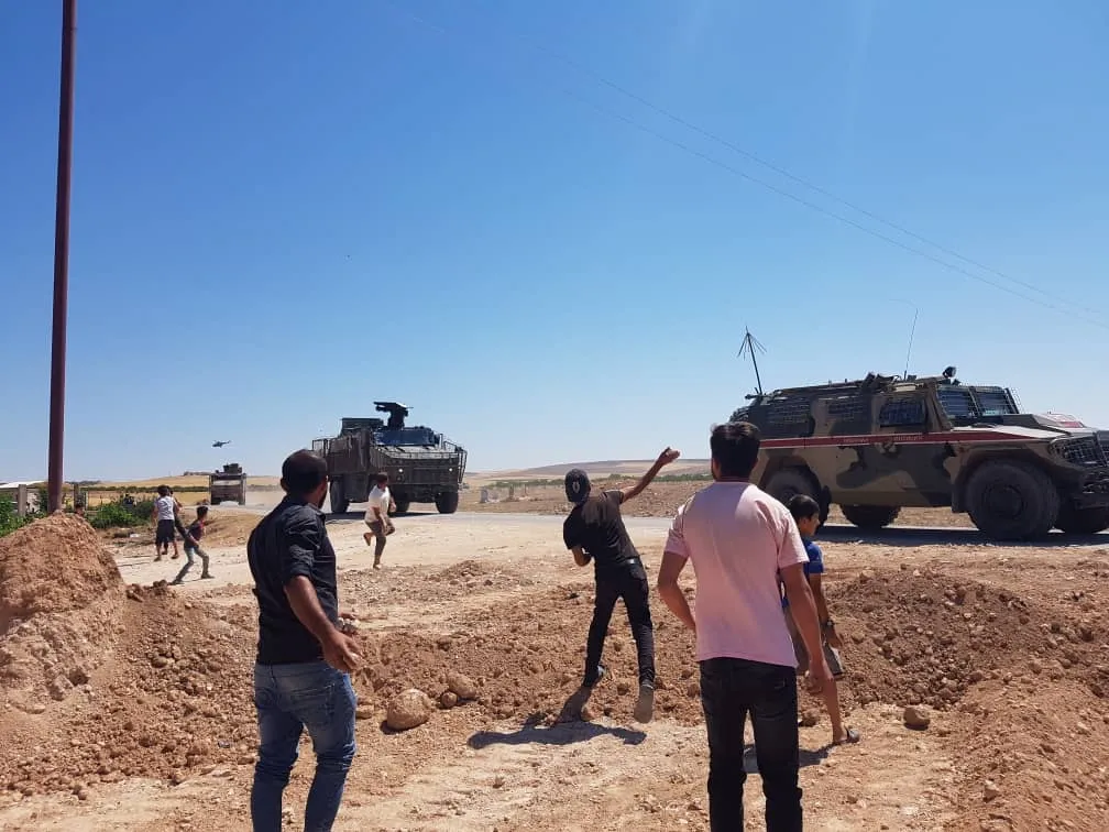 Russian-Turkish patrol is operating on the Syrian border, west of Kobani