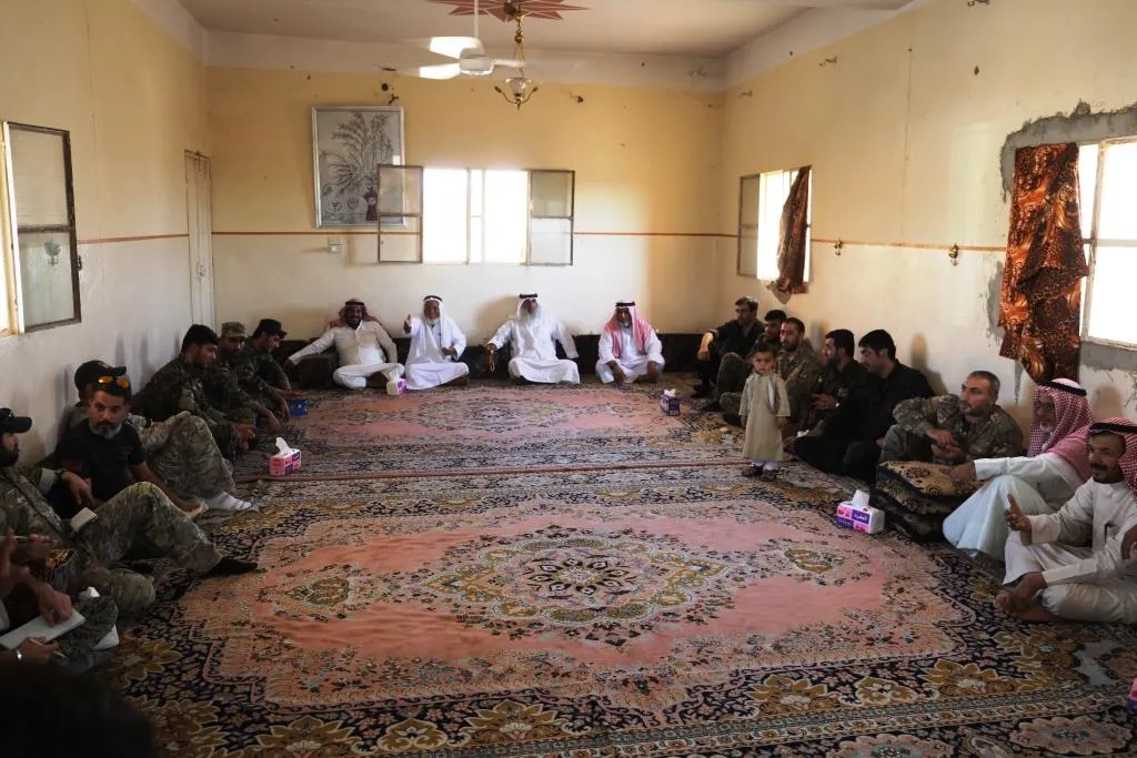 Tripartite meeting between International Coalition, SDF, clans' notables in Deir-ez-Zor 