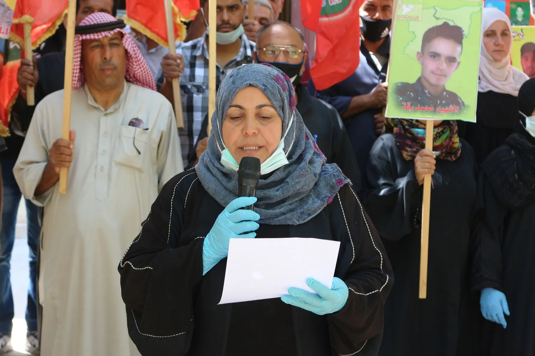 Martyrs' families denounce Turkish attacks on martyrs' cemetery