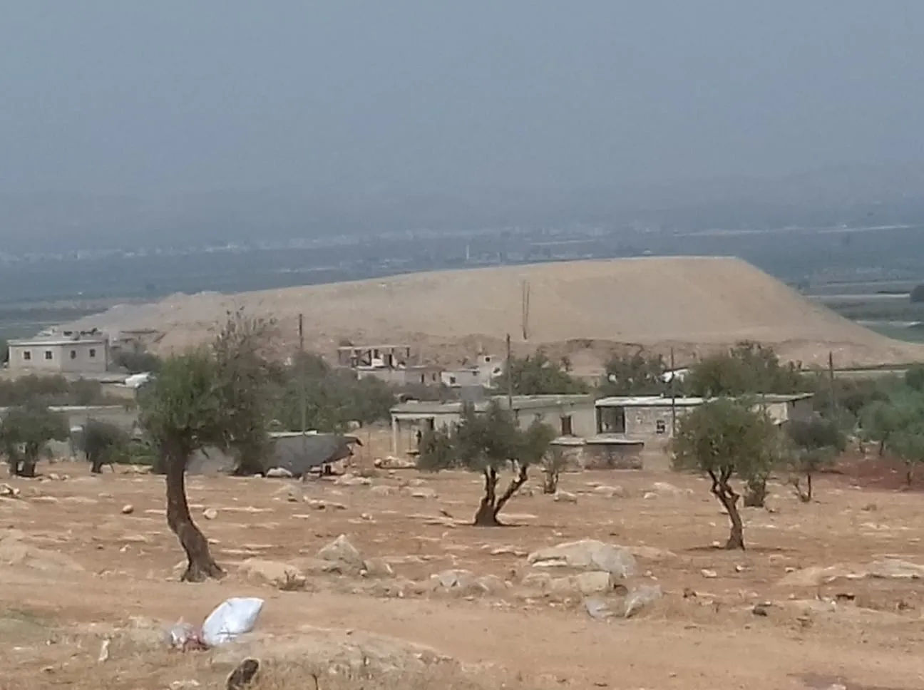 Crimes continue… Turkish occupation vandalizes Celemê hill in Afrin