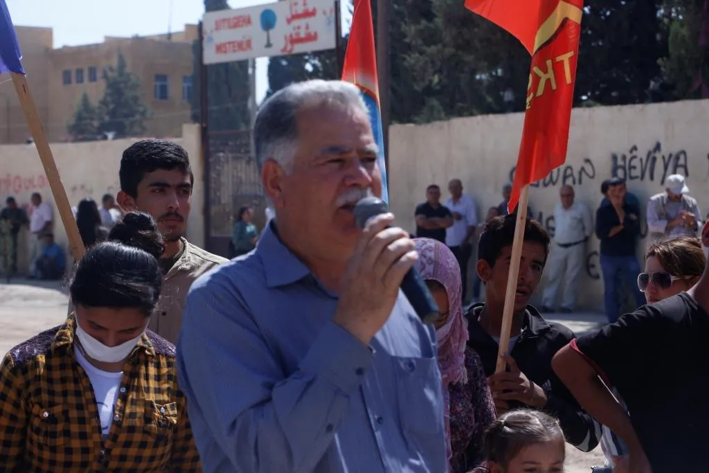 From Kobani... demo in support of Haftanin