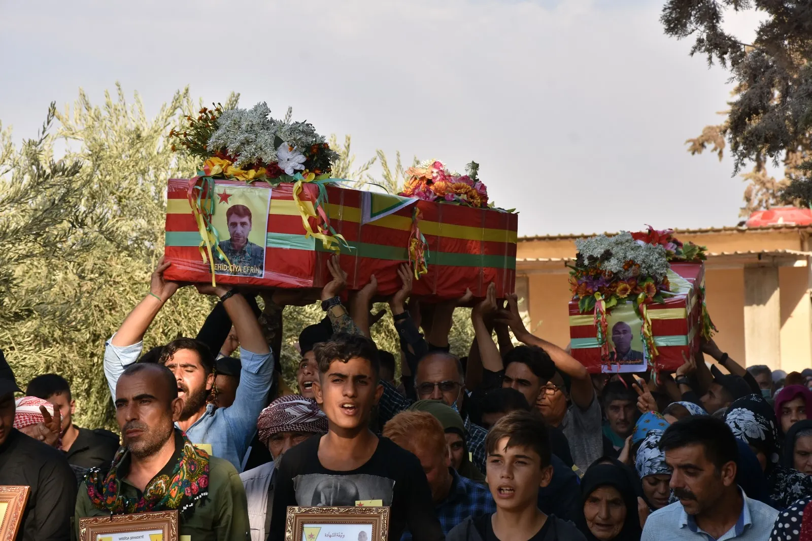 Afrin people hold funeral for two martyrs and announce martyr's record