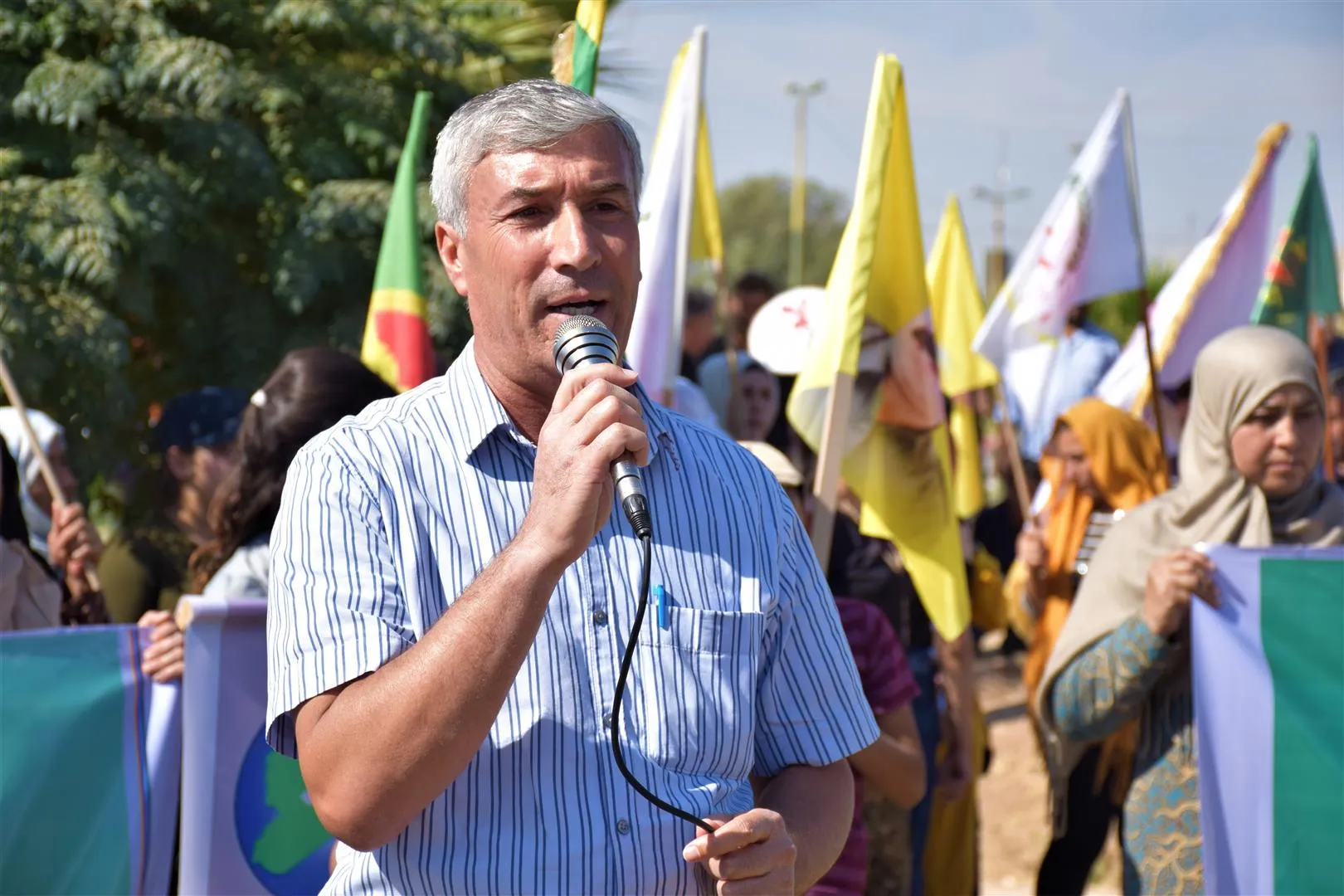 Tal Tamr residents demonstrate for Ocalan freedom and call for liberating occupied territories