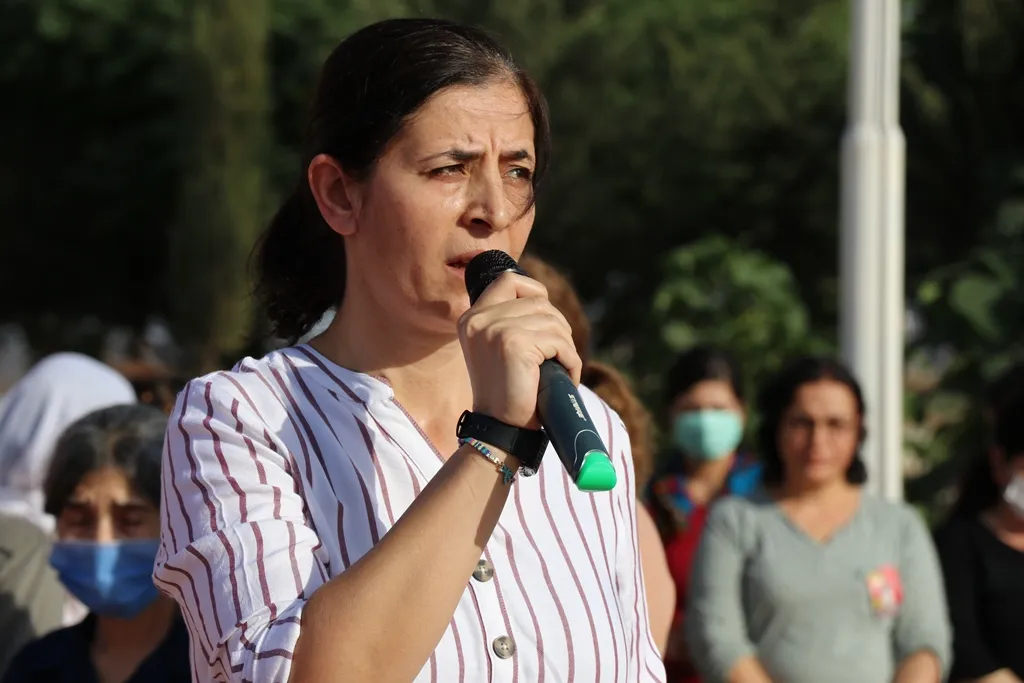 Mourners: Shaha's struggle is immortal