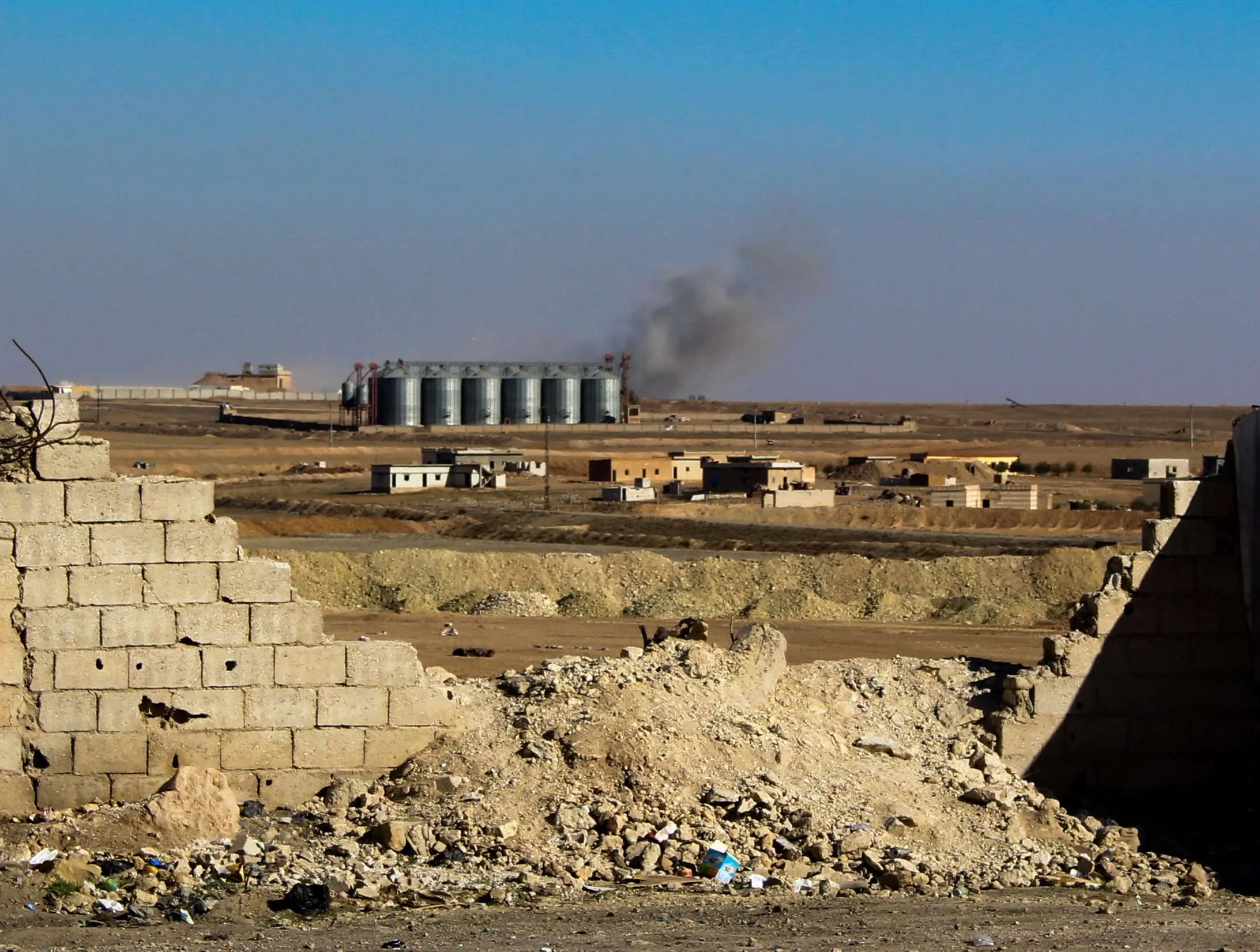 Ain Issa and M4 under Turkish bombardment