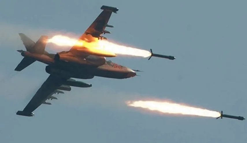 Russian fighter jets target ISIS in the Syrian Desert