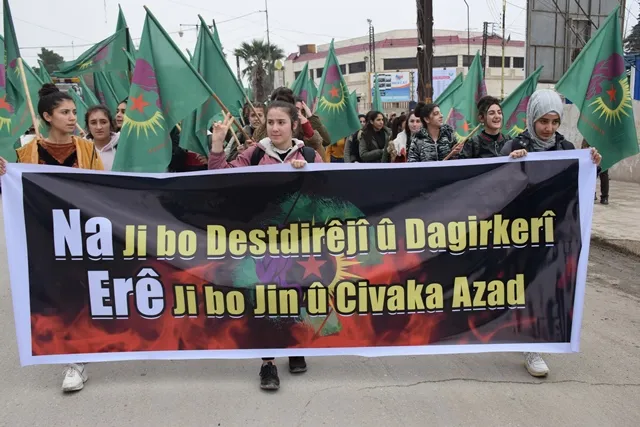 ​​​​​​​Young Woman denounces Turkish violations of women's rights