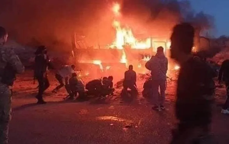 Observatory: ISIS targets another bus for government forces on Raqqa-Salamiyah road