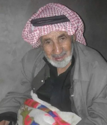 Unidentified assailants assassinated an elderly man in rural Deir Ezzor
