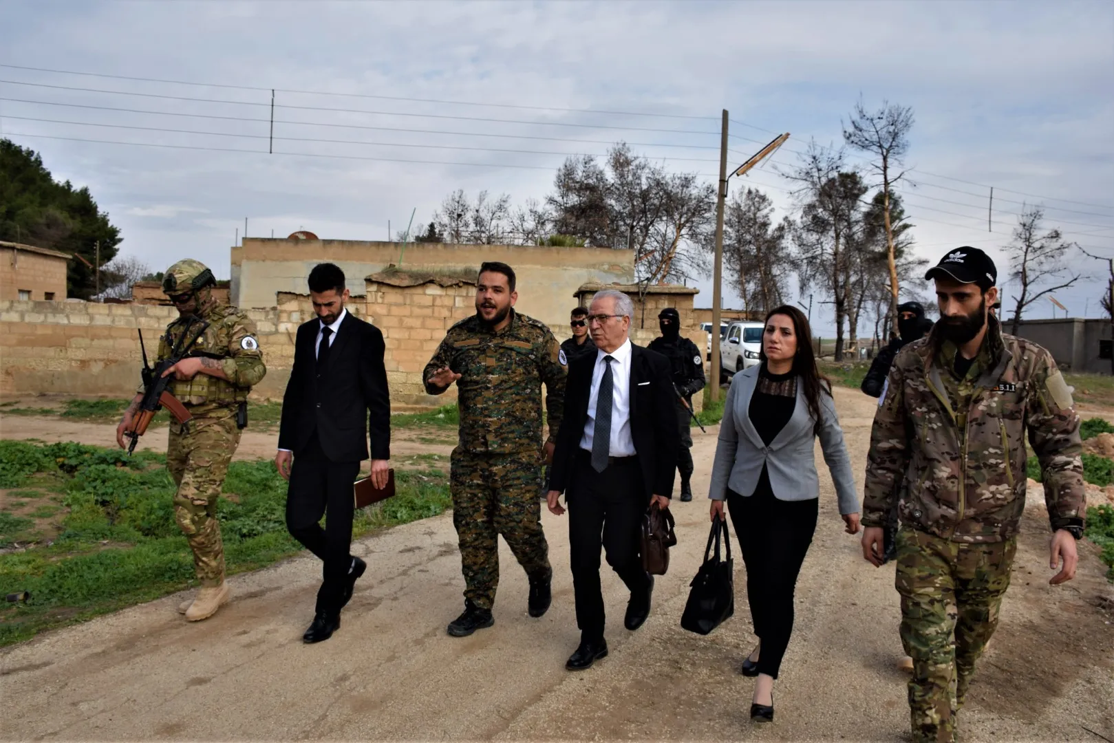 ​​​​​​​Syriac Military Council receives AANES's representative in France