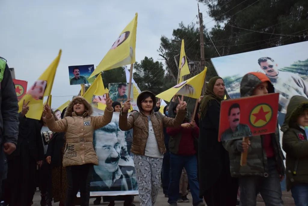 Crowds in Qamishlo demand verifying leader's health