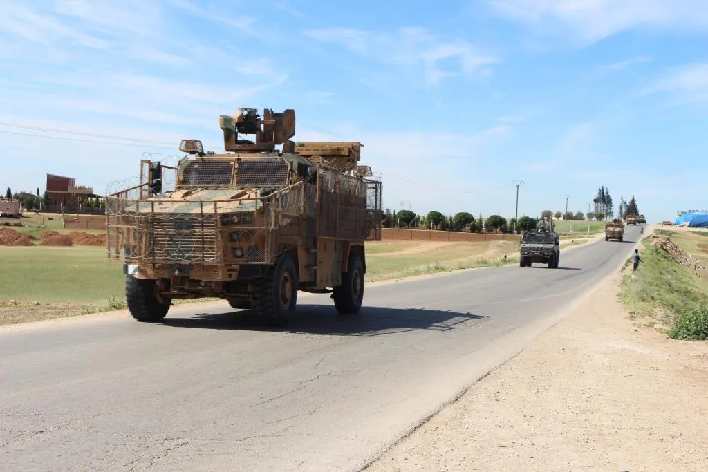 New joint patrol of Russian forces and Turkish occupation roaming Ad-Derbasiyah countryside