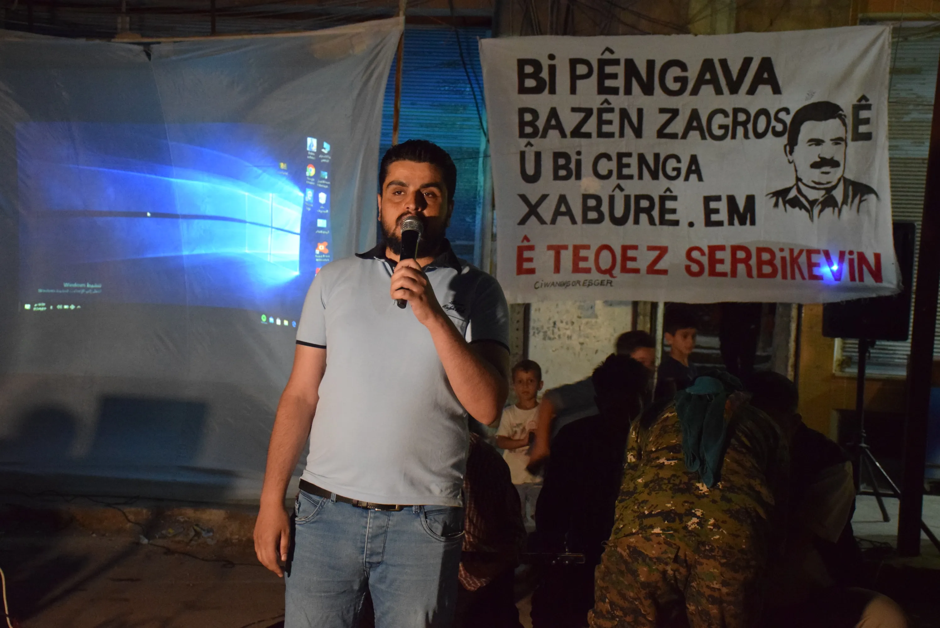 PYD youth support Guerrilla's resistance in Medya