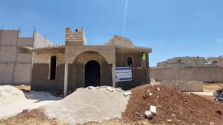 From building mosques to settlement complexes.. demographic change continues in Afrin