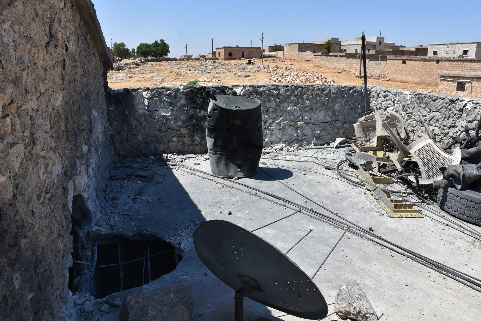 Turkish occupation targets Sherawa district inflicting damages to civilians’ homes