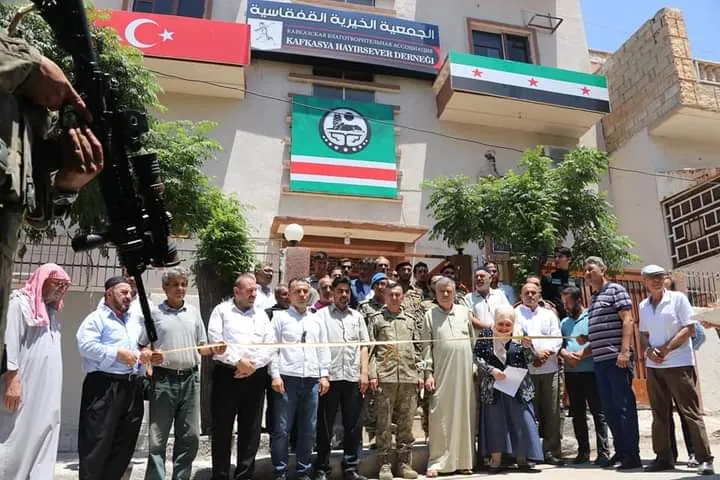 Turkish occupation brings in extremist "Chechen association" to occupied Serêkaniyê