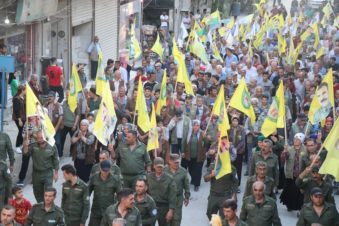People of Aleppo go on massive march calling for Kurds unity