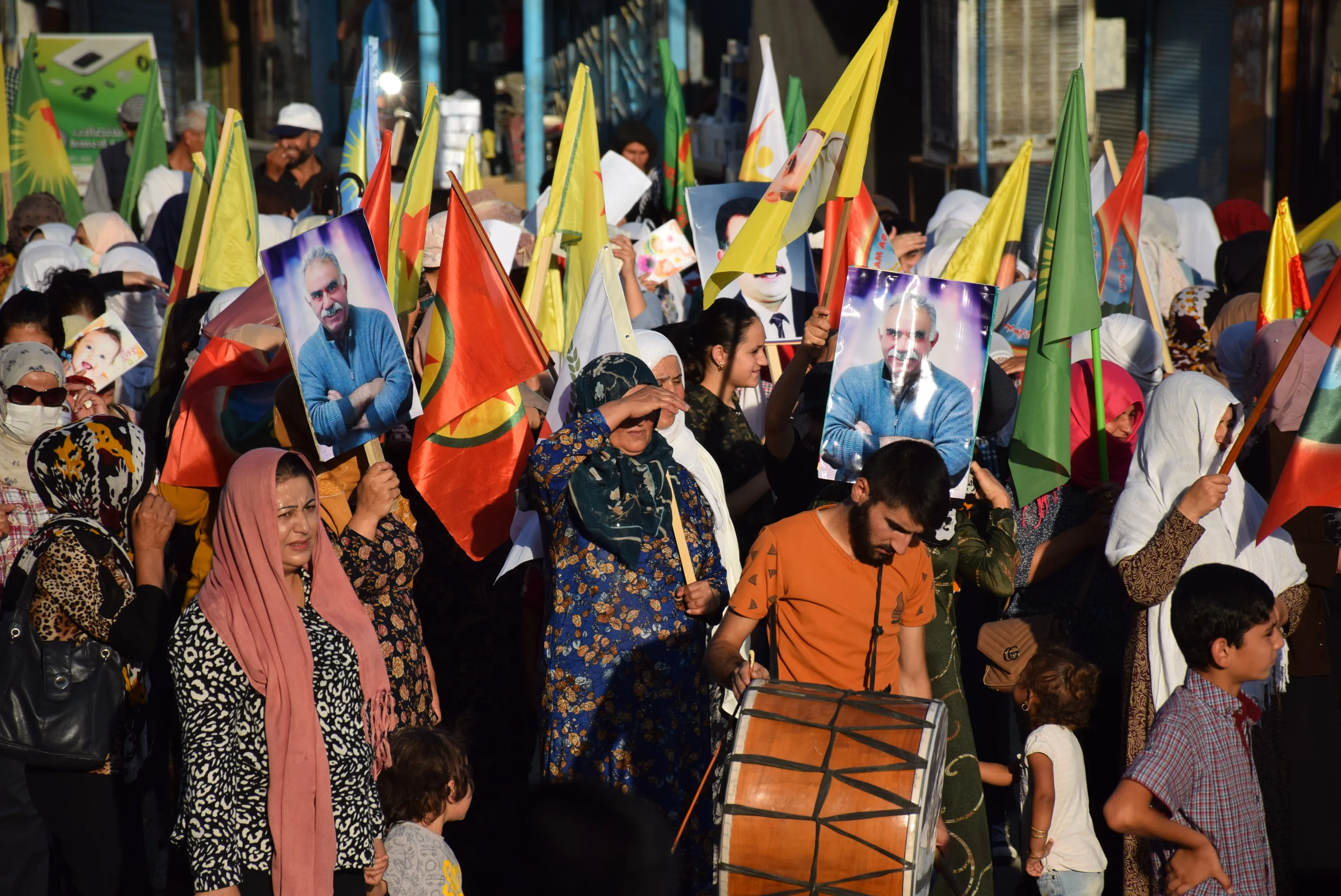 People of Amuda salute resistance of July 14 martyrs through a march