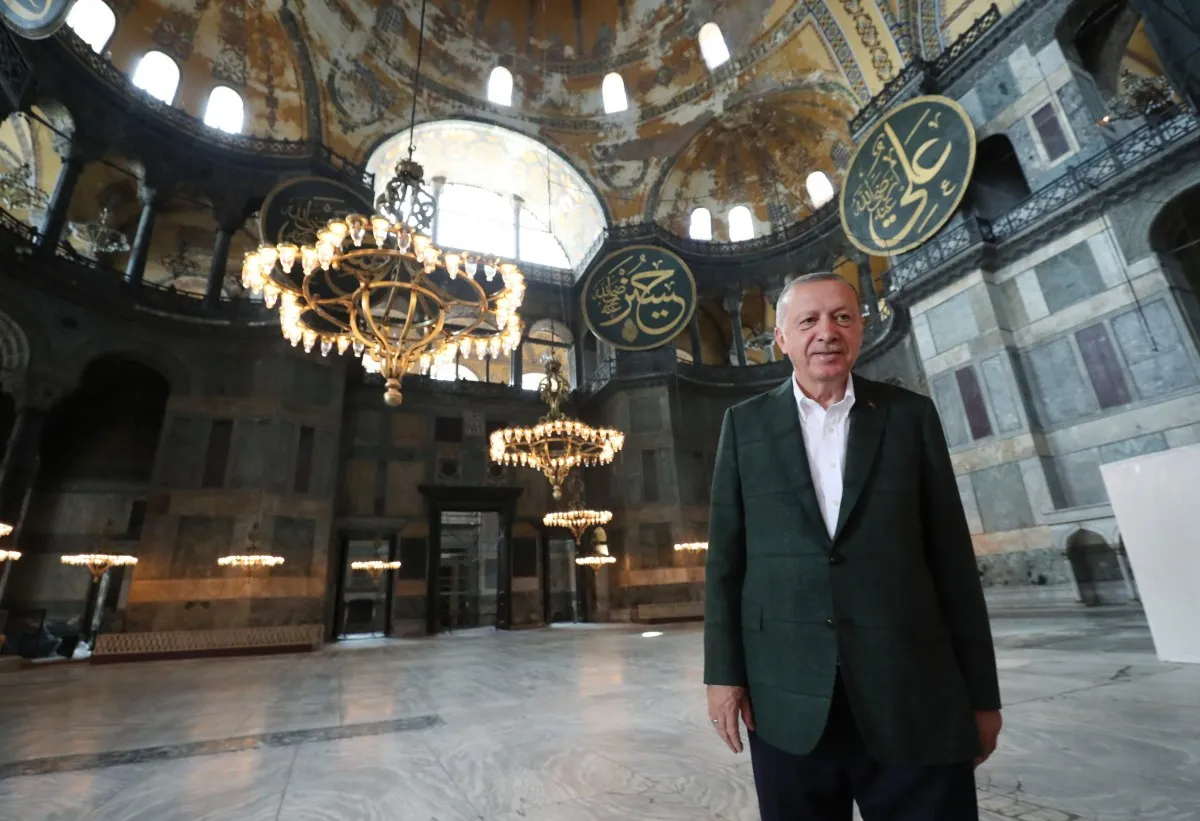 ​​​​​​​Like dominoes. Does the fall of political Islam extend to the source of Turkey?