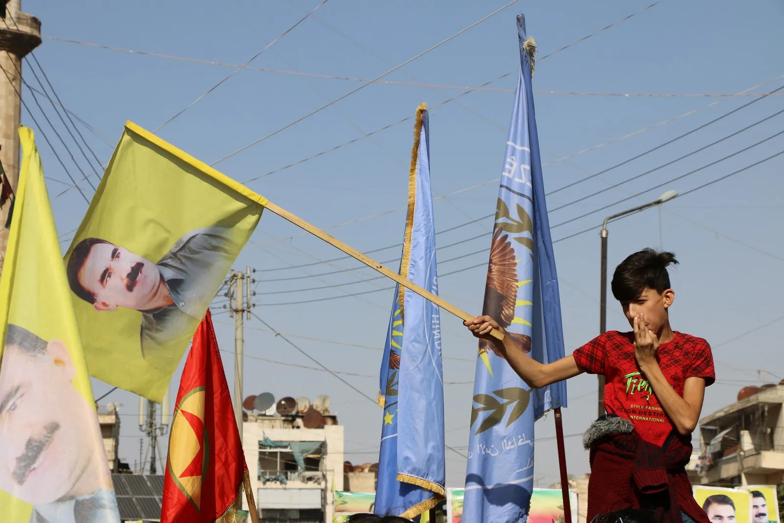 Thousands people demand freedom for Ocalan
