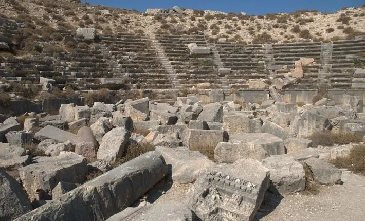 Turkey gangs bulldozed the remains of the ancient "Kishor" hill in occupied Afrin