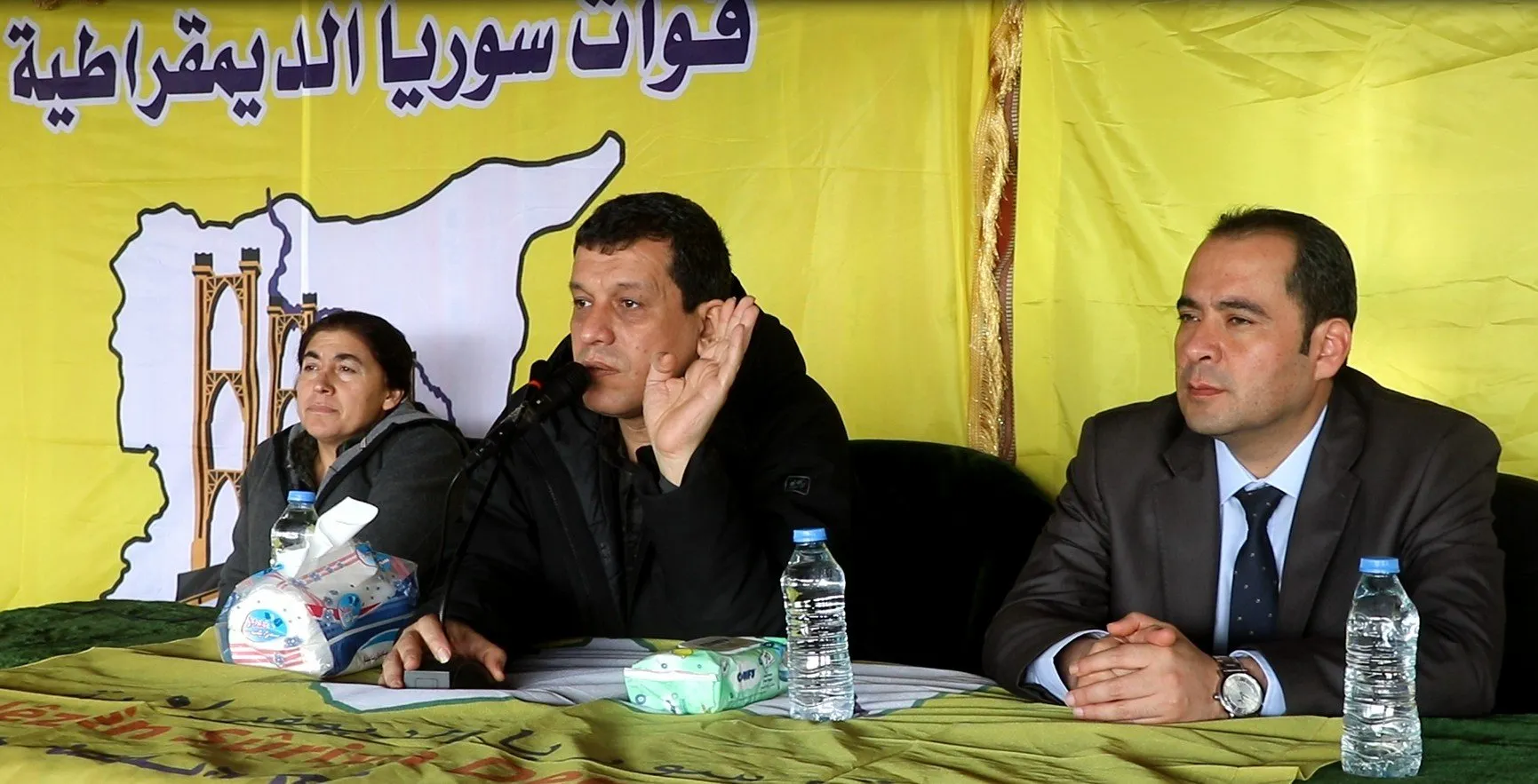 SDF's General Command meets with Deir ez-Zor Military, Civil Council, sheikhs, dignitaries