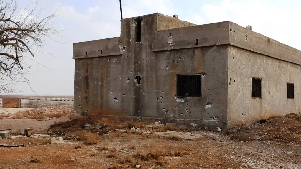 Ain Issa ... Dozens of families are afraid to return to their villages